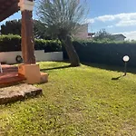 Smeraldo, Indipendente Con Giardino In Zona Residenziale