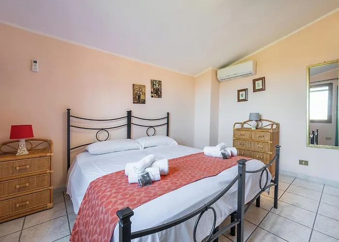 Smeraldo, Indipendente Con Giardino In Zona Tranquilla A Holiday home *