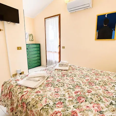 Smeraldo, Con Giardino A 5 Minuti A Piedi Dalla Prázdninový dům