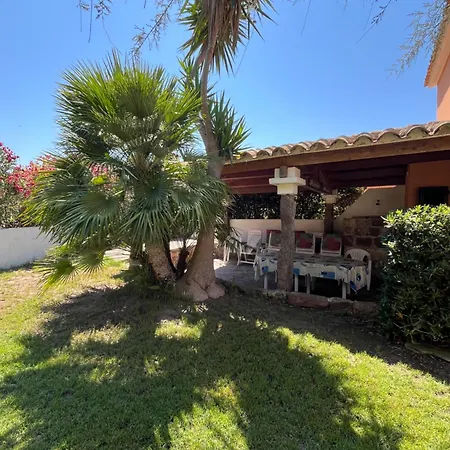 Smeraldo, Con Giardino A 5 Minuti A Piedi Dalla * Calasetta