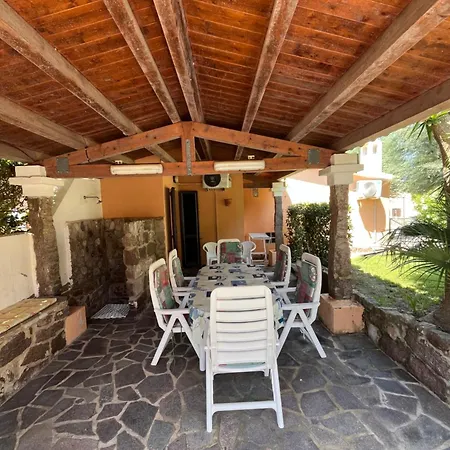 Smeraldo, Con Giardino A 5 Minuti A Piedi Dalla Ferienhaus Calasetta